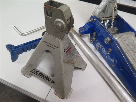 AC Delco 1-1/2 Ton Floor Jack & 2 Ton Jack Stand - Oahu Auctions