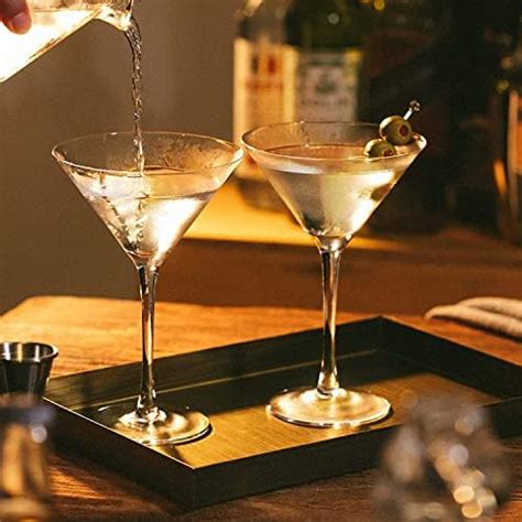 HUNGYAN Martini Cocktail Glasses Set of 2 - Crystal Martini Serving ...
