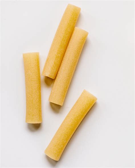 Best 15 Short Pasta Shapes and Their Uses - Familystyle Food