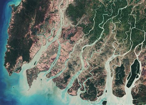 Iravati River On Clear World Map 的图像结果