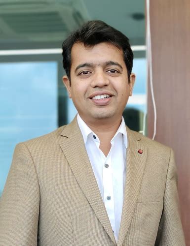 Yatin Shah | Marketing and Brand Communication - Vahura