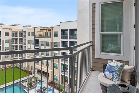 Jewel on Landmark - Photo Gallery