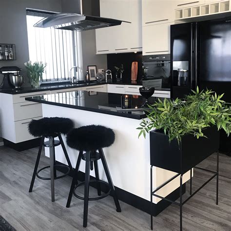 laundry room decor laundry room wallpape laundry room wallpapers ...