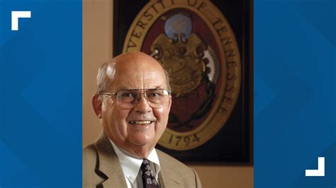 Former University of Tennessee President Joe Johnson dies | wbir.com