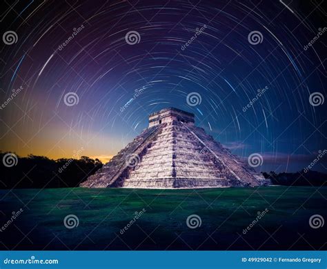 El Castillo Pyramid in Chichen Itza, Yucatan, Mexico, at Night with ...