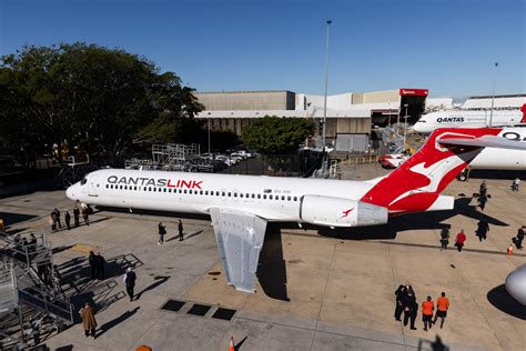 Qantas Farewells Australia's First Boeing 717 And Gets Ready For Airbus ...