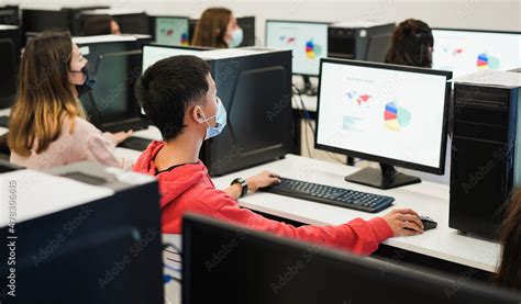 Business Computer Class 的图像结果