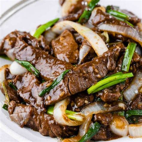 🍛 Chinese Beef and Onion Stir Fry Recipe 🥢 - EASY TO COOK
