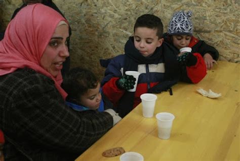 Komesarijat Srbije: Prihvatni i centri za azil spremno dočekali zimu, u ...