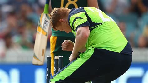 Shadow-boxing a stump, and an armpit catch | ESPNcricinfo