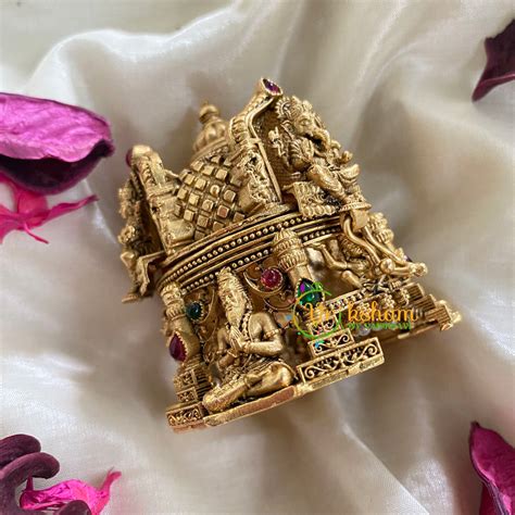 Gold Look Alike Temple Kumkum Box-g4239 – vrikshamindia