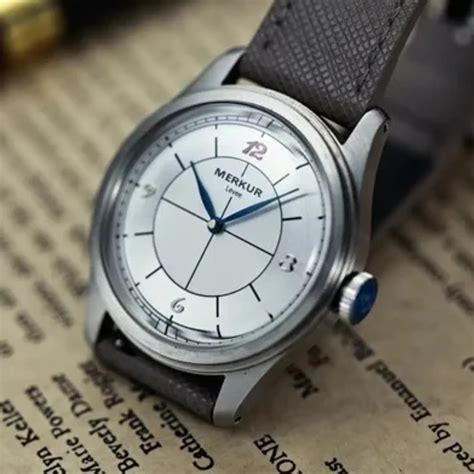 The New MERKUR red 12 Business LEVEE Series Manual Watch Cross Line Di ...
