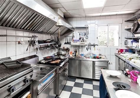 Commercial Kitchen Cleaning - Mobile Steam Cleaners