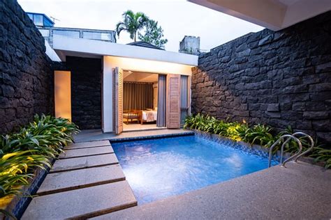 RAYZ UMM HOTEL MALANG - Hotel Reviews, Photos, Rate Comparison ...