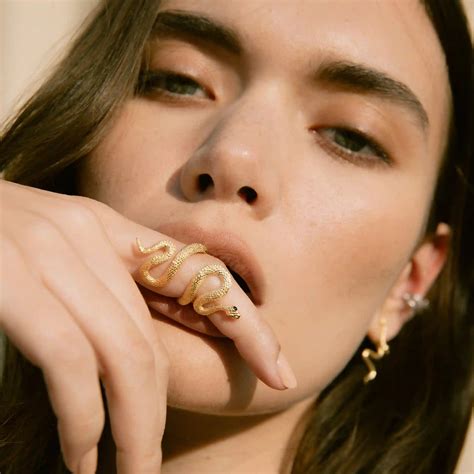 Awe Inspired | Empowering Fine Jewelry