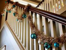 3 Easy Ways To Decorate The Stair Banister by 3 Easy Ways To Decorate The Stair Banister 3 Easy Ways To Decorate The Stair Banister