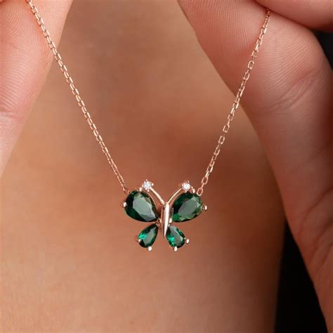 Hallmark Silver Dragonfly Necklace with Green Zircon Stone – Zarkan
