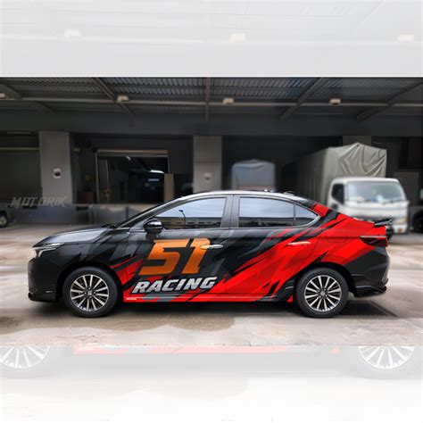 Sports racing Car Side Graphics in Delhi – Motorik Detailing