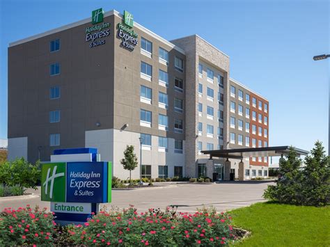 Holiday Inn Express & Suites Beloit Hotel by IHG