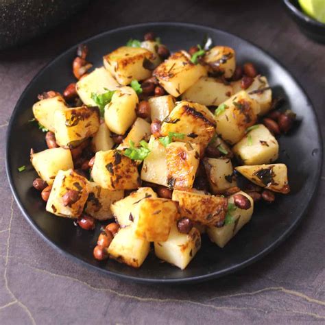 Vrat Wale Aloo | Potato Fry | How to make Vrat Ke Aloo - Cook with Kushi