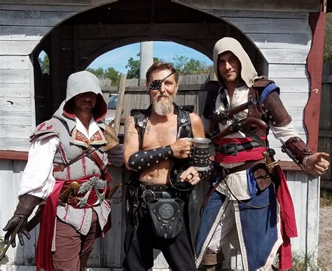 Edward Electric Cosplay