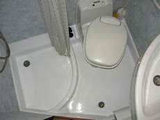 bagno roulotte roulotte con bagno e doccia bagno roulotte roulotte con bagno e doccia