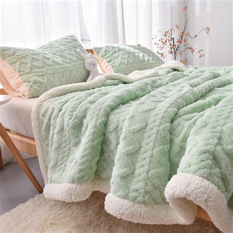 Купить Бархатное одеяло с тиснением для зимней кровати, мягкое, теплое ...