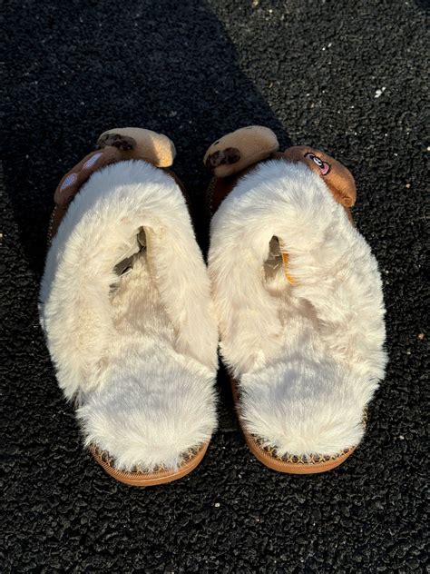 Hello Kitty Ugg Slippers – Luxandluxy