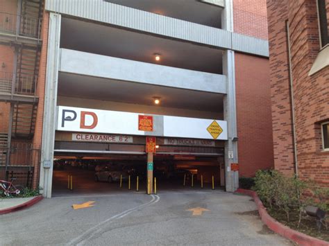Royal Street Structure - Parking in Los Angeles | ParkMe