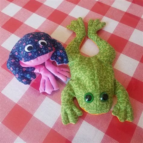 Beanbag Frog Sewing Pattern: Easy DIY Stuffed Animal (PDF Download) - 2 Sizes - Etsy | Stuffed ...