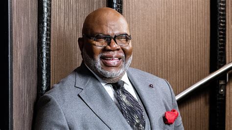 T.D. Jakes' Record Label Inks Distribution Deal with Roc Nation | Essence