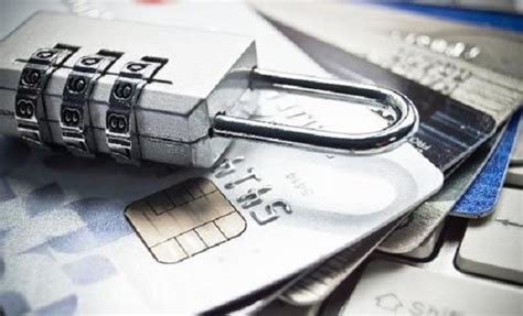 为保障个人银行账户安全 风控升级银行调整信用卡持卡数量_手机新浪网