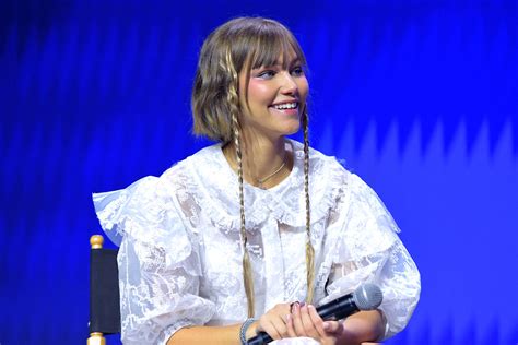 Grace VanderWaal AGT Now: See Her New Pixie Haircut
