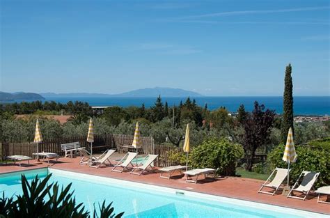 AGRITURISMO COSTA ETRUSCA (San Vincenzo) - Farmhouse Reviews, Photos ...