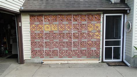 Tom's DIY Faux Stone Exterior Accent Wall - GenStone