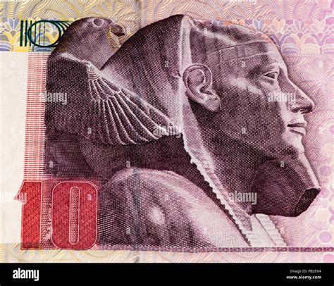 10 Egyptian pound bank note. Egyptian pound is the national currency of Egypt Stock Photo - Alamy