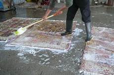 lavare i tappeti persiani lavaggio tappeto persiano udine costo prezzo pulizia lavare i tappeti persiani lavaggio tappeto persiano udine costo prezzo pulizia