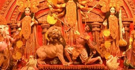 City Guide: 7 Must See Pujas | WhatsHot Kolkata