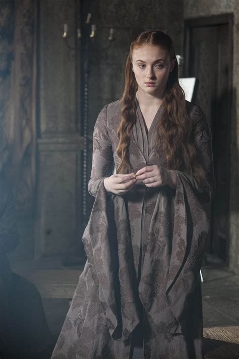 SEASON 4 - Episode 8 | How Sansa's Development Is Mirrored in Her ...