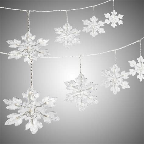 Viewing Photos of Outdoor Hanging Snowflake Lights (Showing 3 of 15 Photos)