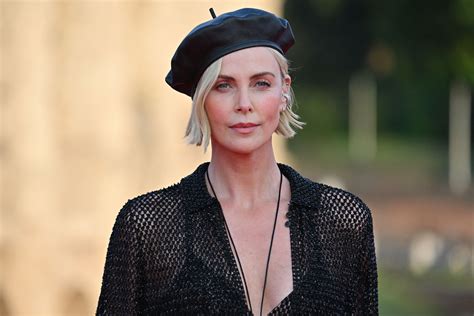 Charlize Theron Brushes Off Those ‘Bad Plastic Surgery’ Rumors: ‘B-tch, I’m Just Aging’ | Glamour