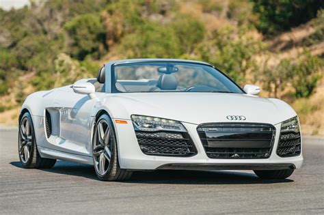 28k-Mile 2014 Audi R8 V10 Spyder 6-Speed | Hypercars | Hypercars
