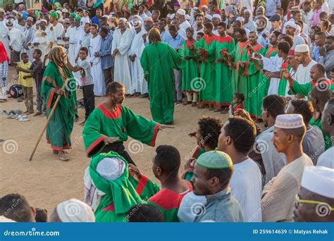 OMDURMAN, SUDAN - MARCH 8, 2019: Sufi Whirling Dervishes during the Traditional Friday Religious ...