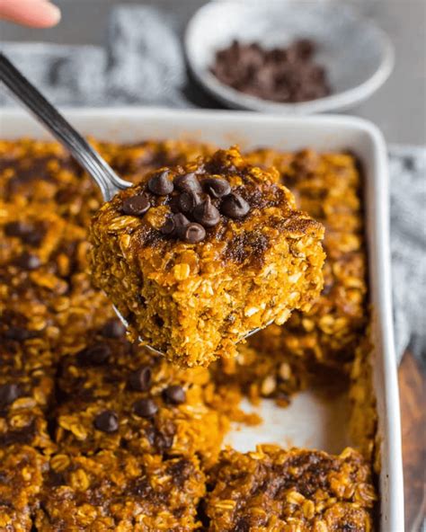 Pumpkin Baked Oatmeal – The Best Cozy Fall Breakfast