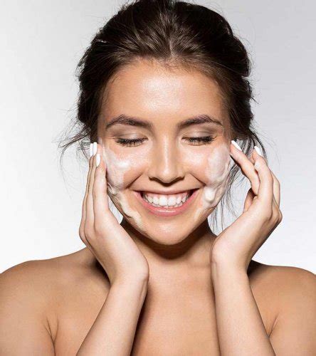 Curious to Tackle Acne with the Right Soap? 10 Best Antibacterial Soap ...