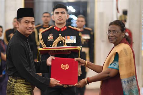 H.E. Mr Muzafar Shah bin Mustafa, High Commissioner of Malaysia ...