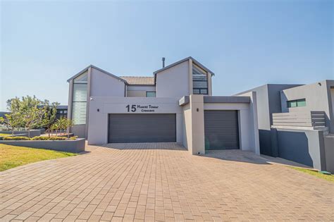 4 Bedroom House For Sale in Midstream Heights | RealNet