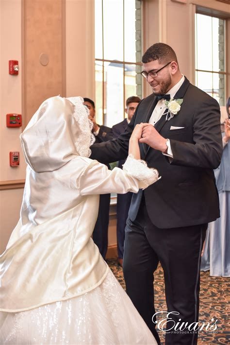 Muslim Wedding Bride 的图像结果