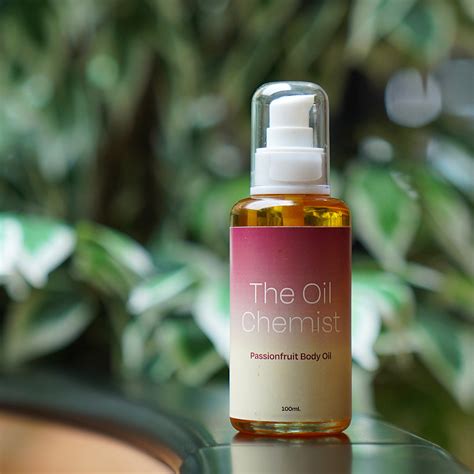 Passion Fruit After Shower Body Oil for Dry Skin – The Oil Chemist
