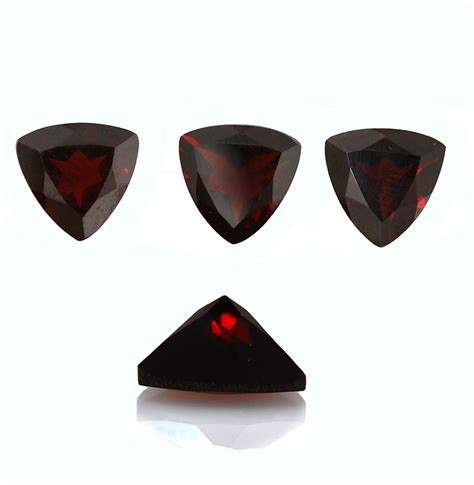 Zambian Garnet Trillion Faceted Cut 10x10mm